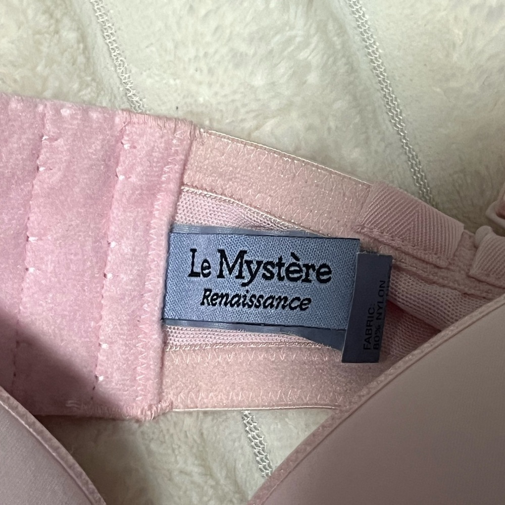 Le Mystere Soft Pink Bra - Picture 4 of 5